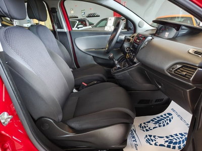 Lancia Ypsilon 1.3 MJT 16V 95 CV 5 porte S&S Platinum (17)
