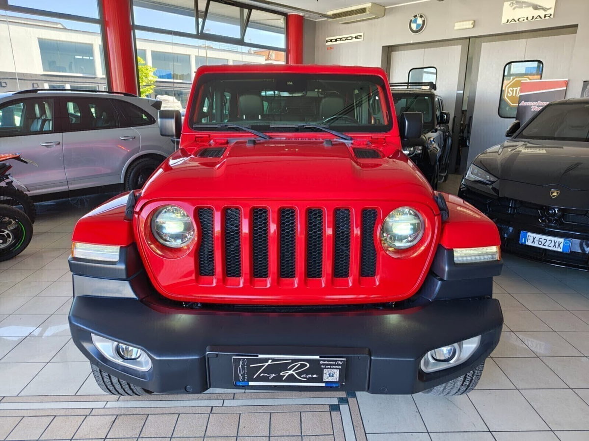 Jeep Wrangler Unlimited 2.2 Mjt II Sahara (3)