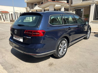 Volkswagen Passat Variant 2.0 TDI 190 CV DSG Highline BlueMotion Tech. (14)