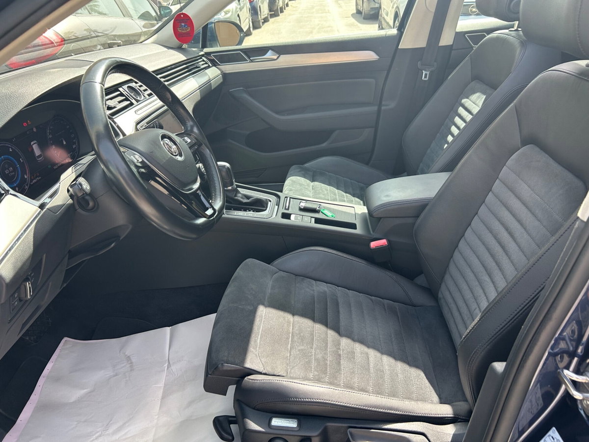 Volkswagen Passat Variant 2.0 TDI 190 CV DSG Highline BlueMotion Tech. (16)