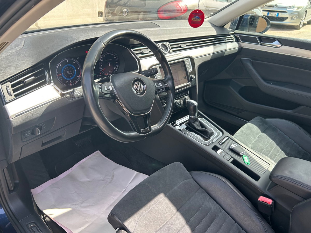 Volkswagen Passat Variant 2.0 TDI 190 CV DSG Highline BlueMotion Tech. (17)
