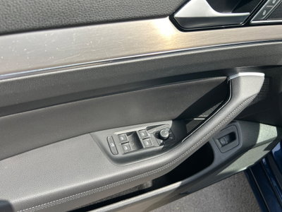 Volkswagen Passat Variant 2.0 TDI 190 CV DSG Highline BlueMotion Tech. (18)