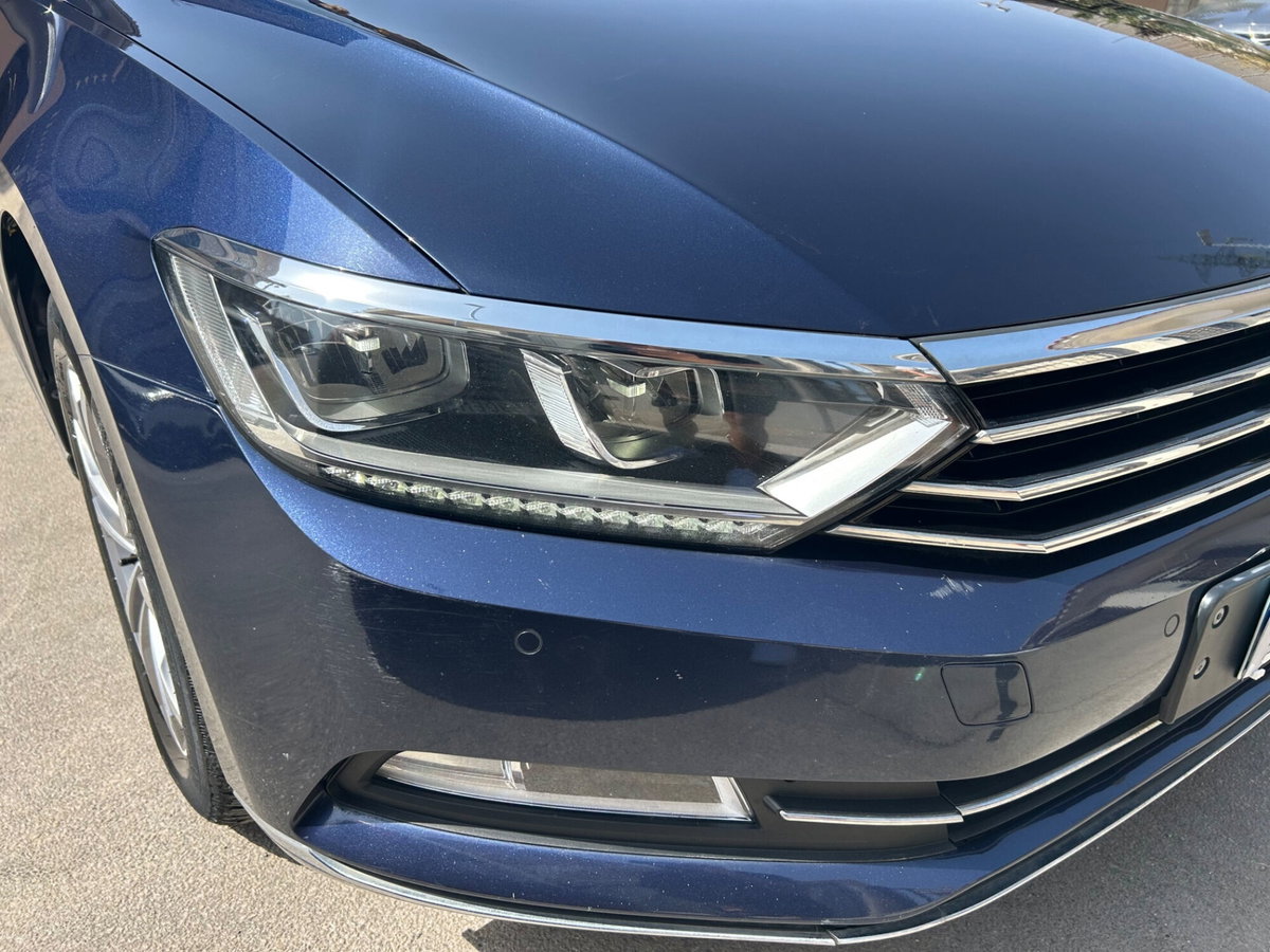 Volkswagen Passat Variant 2.0 TDI 190 CV DSG Highline BlueMotion Tech. (5)