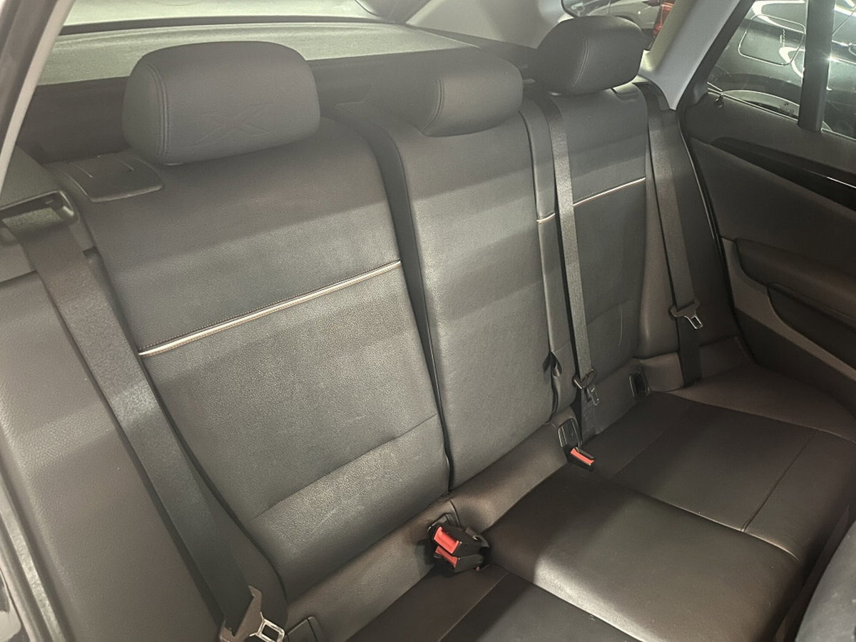 BMW X1 sDrive18d (11)