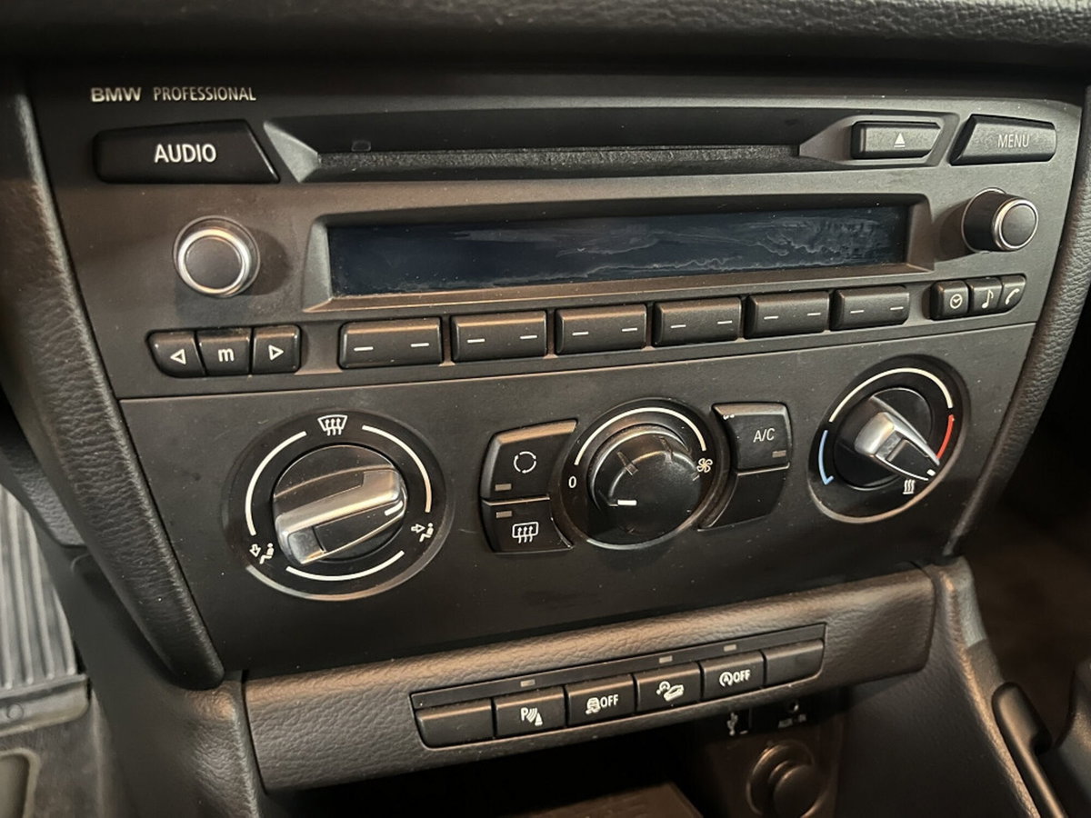 BMW X1 sDrive18d (17)
