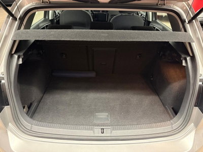 Volkswagen Golf 1.6 TDI DPF 3p. Highline (16)