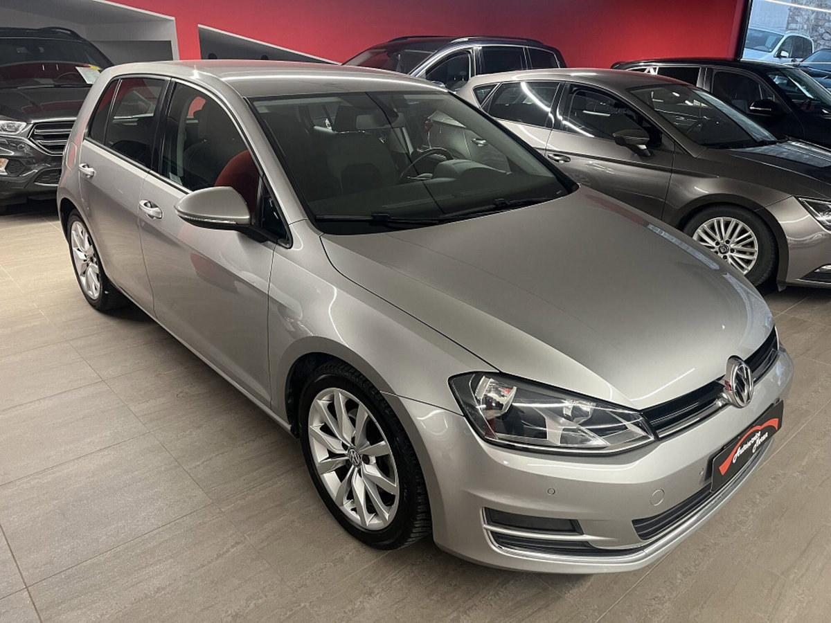 Volkswagen Golf 1.6 TDI DPF 3p. Highline (3)