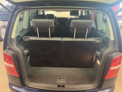 Volkswagen Touran 1.9 TDI 105CV DPF (11)
