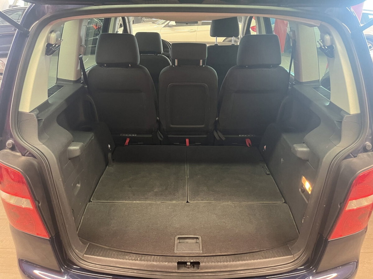 Volkswagen Touran 1.9 TDI 105CV DPF (13)