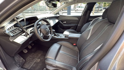 Peugeot 308 1.2 puretech t Allure s&s 130cv (6)