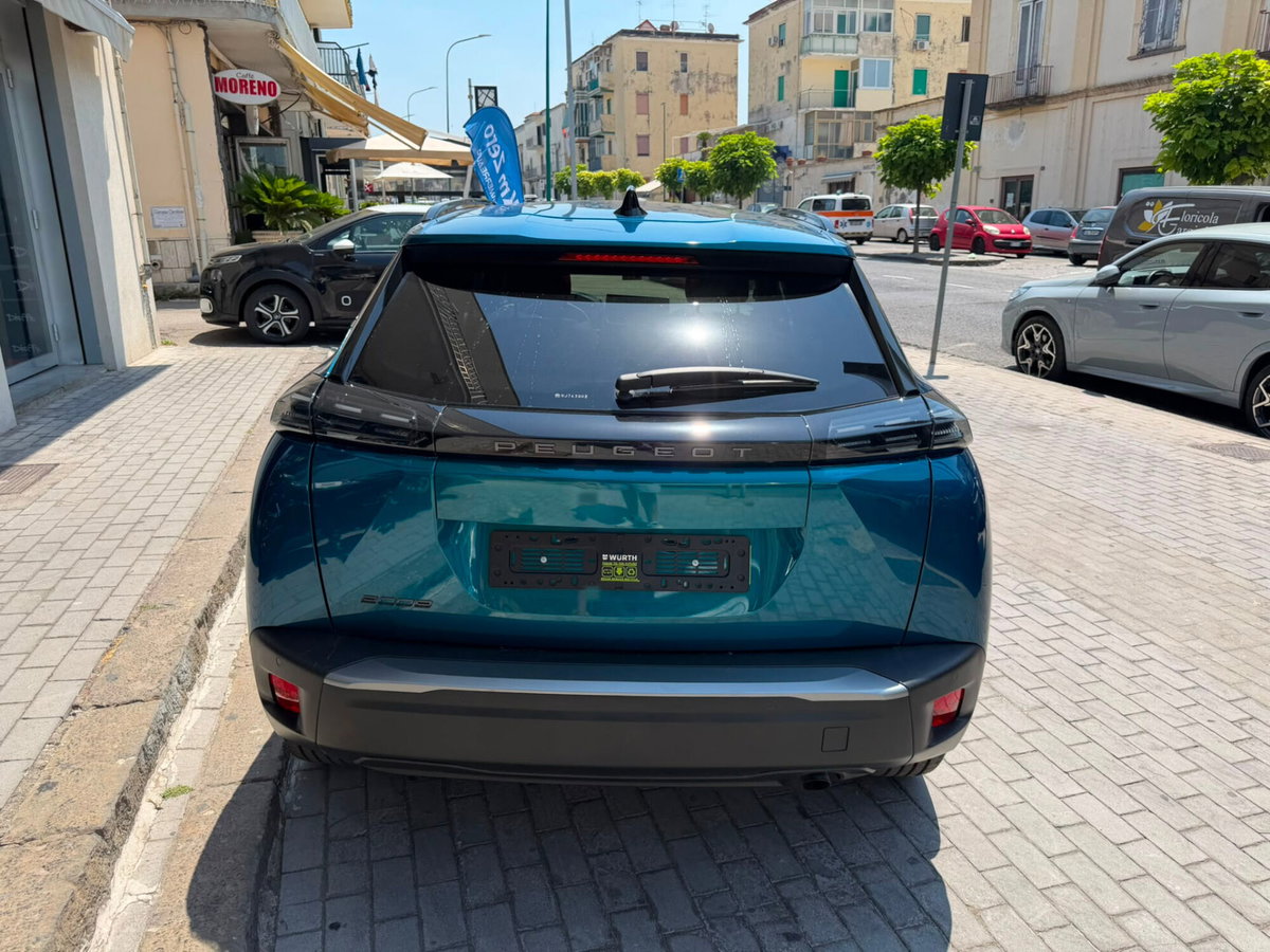 Peugeot 2008 1.2 puretech Allure s&s 100cv (9)