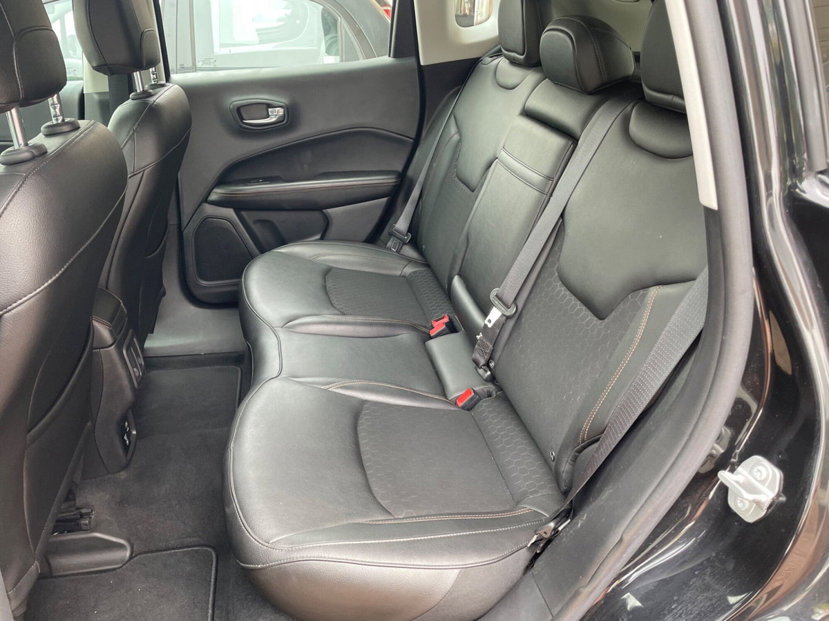 Jeep Compass 1.3 T4 190CV PHEV AT6 4xe Limited (5)
