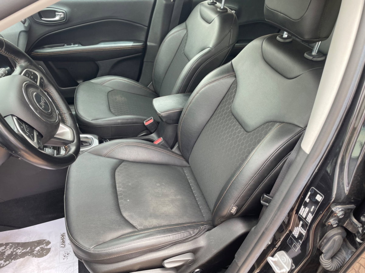 Jeep Compass 1.3 T4 190CV PHEV AT6 4xe Limited (7)