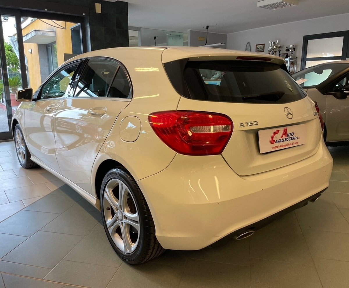 Mercedes-Benz Classe A 160 CDI Premium (4)
