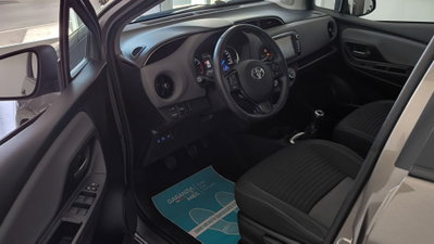 Toyota Yaris 1.0 5 porte Lounge (12)