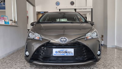 Toyota Yaris 1.0 5 porte Lounge (2)