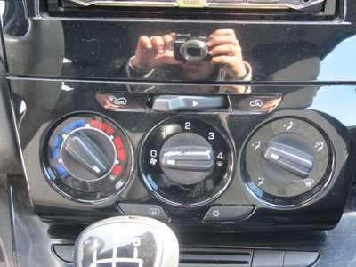 Lancia Ypsilon 1.2 69 CV 5 porte Silver (9)