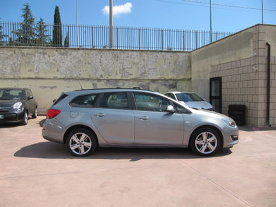 Opel Astra Station Wagon 1.7 CDTI 110CV Sports Elective usata