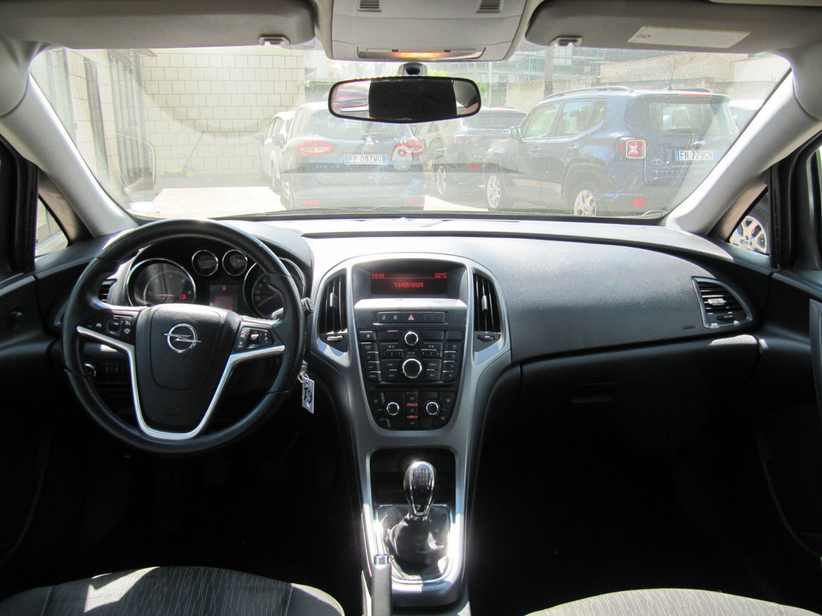 Opel Astra Station Wagon 1.7 CDTI 110CV Sports Elective (4)