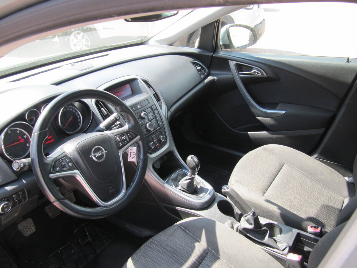 Opel Astra Station Wagon 1.7 CDTI 110CV Sports Elective (5)