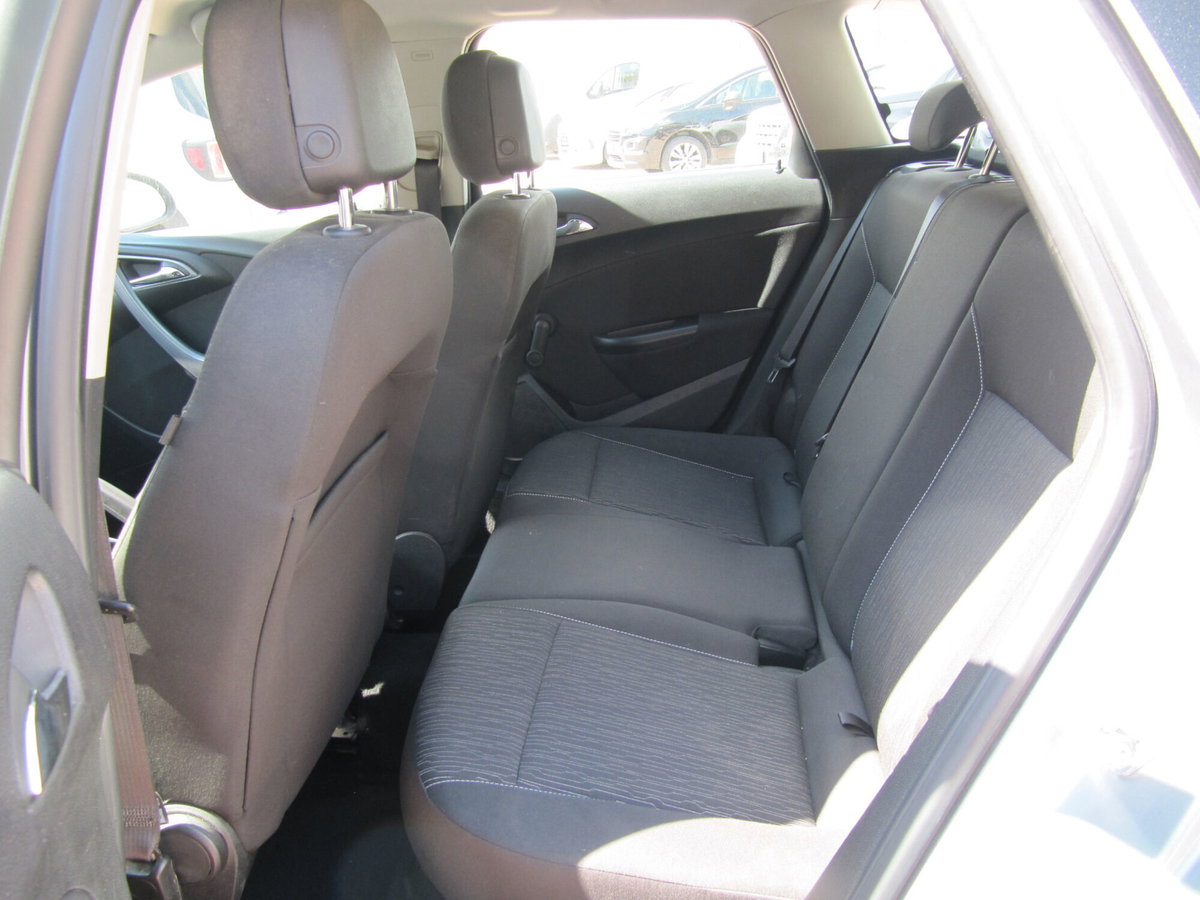 Opel Astra Station Wagon 1.7 CDTI 110CV Sports Elective (9)