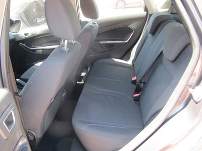 Ford Fiesta Plus 1.5 TDCi 75CV 5 porte (11)