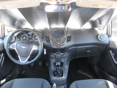 Ford Fiesta Plus 1.5 TDCi 75CV 5 porte (4)