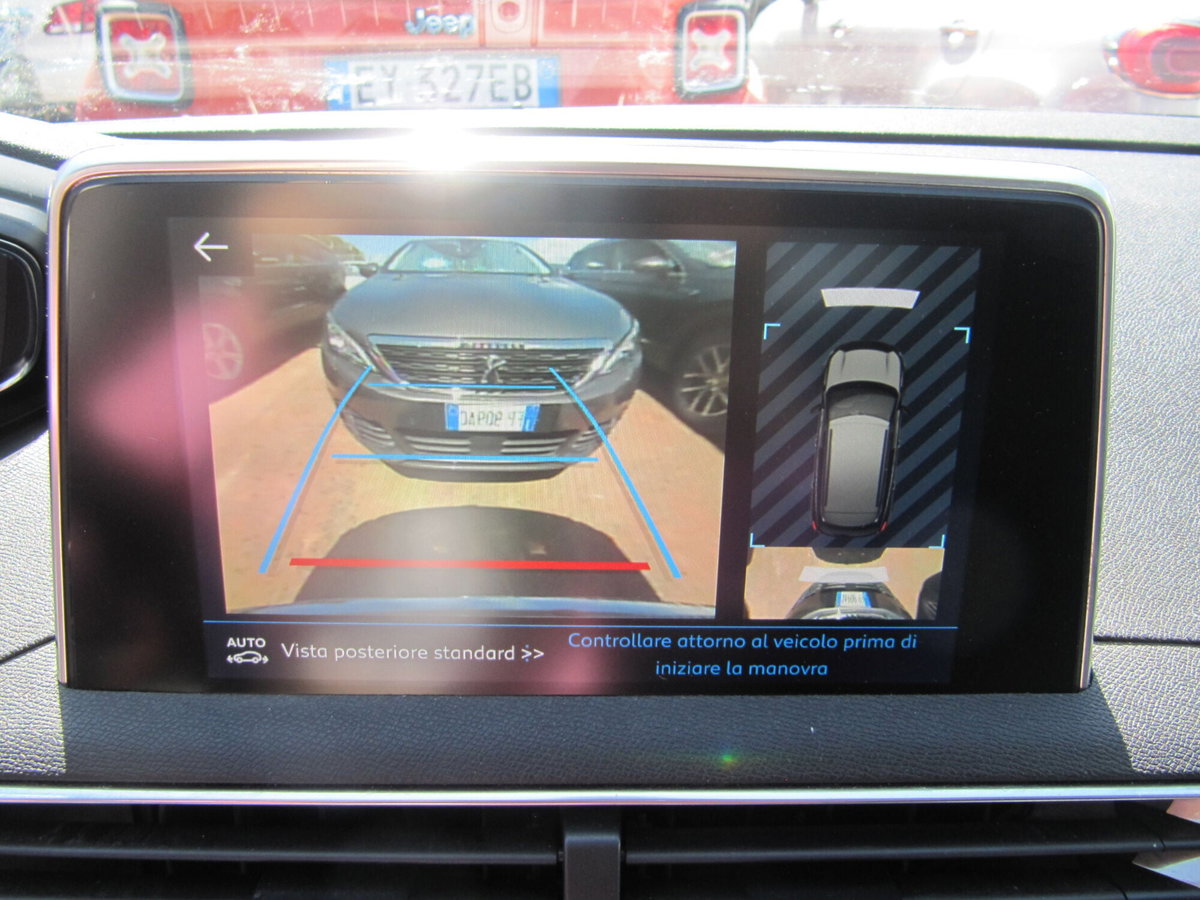 Peugeot 3008 BlueHDi 130 S&S Allure (19)