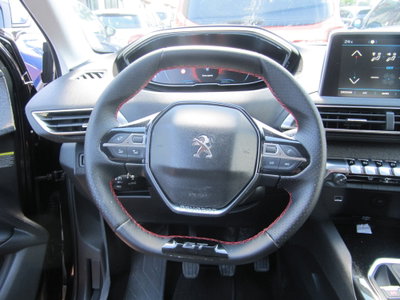Peugeot 3008 BlueHDi 130 S&S Allure (7)