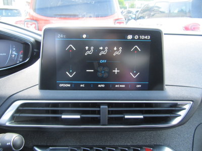 Peugeot 3008 BlueHDi 130 S&S Allure (8)