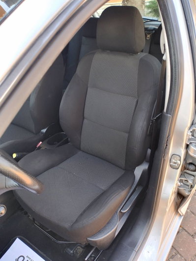 Peugeot 207 HDi 90CV 5p. XS (11)