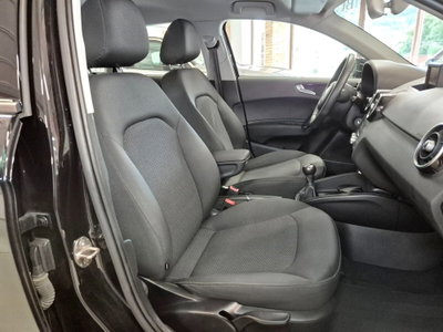 Audi A1 Sportback 1.6 TDI Attraction (7)