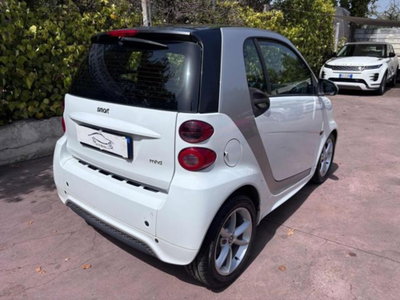 smart Fortwo 1000 52 kW MHD coupé pulse (4)