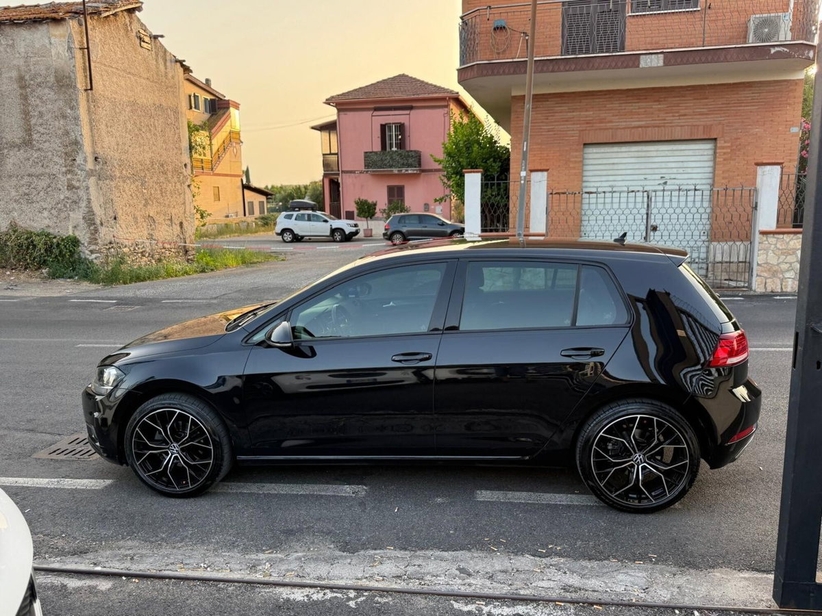 Volkswagen Golf 2.0 TDI DSG 5p. Business BlueMotion Technology (14)