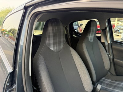 Peugeot 108 72 5 porte Style (7)