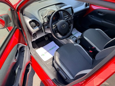 Toyota Aygo Connect 1.0 VVT-i 72 CV 5 porte x-fun MMT (10)