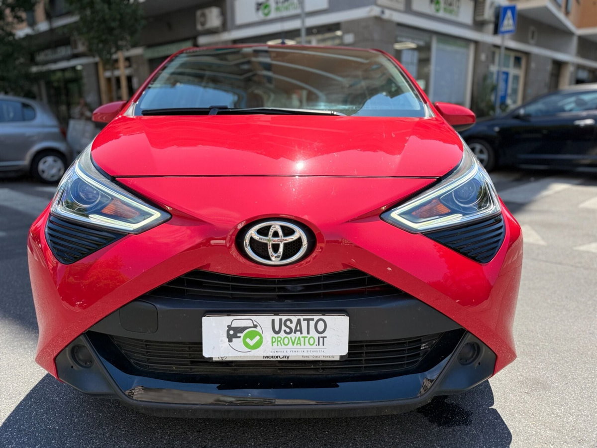 Toyota Aygo Connect 1.0 VVT-i 72 CV 5 porte x-fun MMT (2)