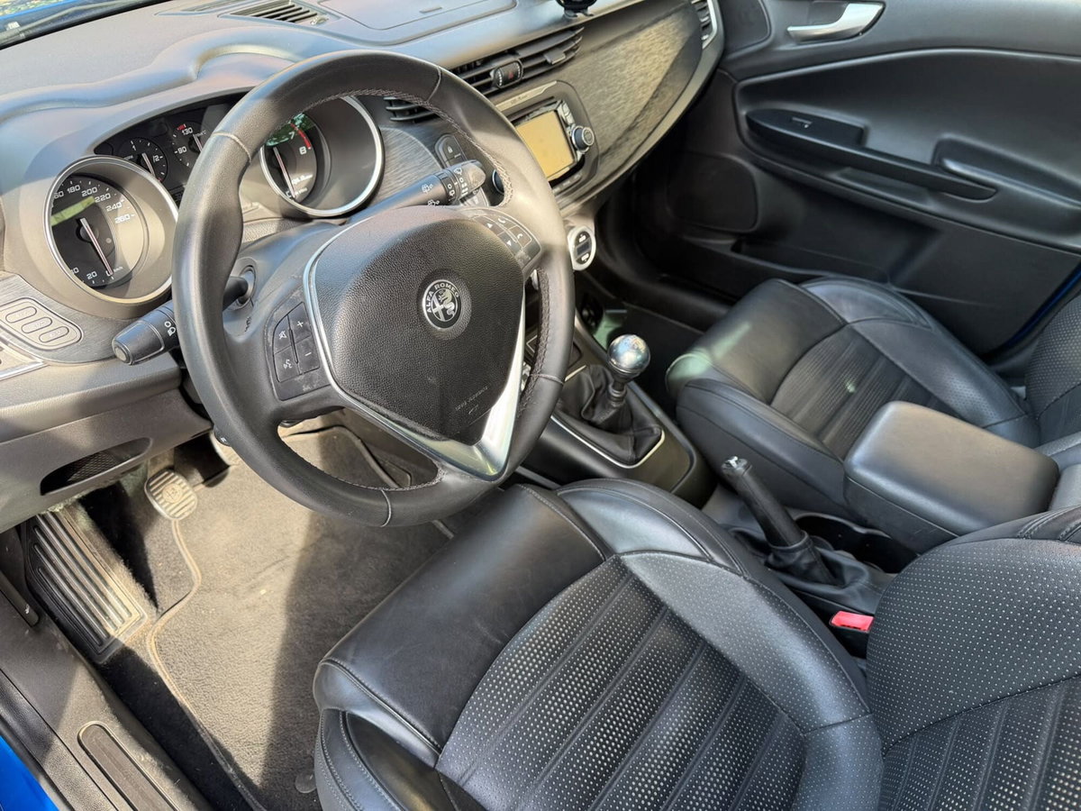 Alfa Romeo Giulietta 1.4 Turbo Distinctive Gpl 120cv E6 (13)
