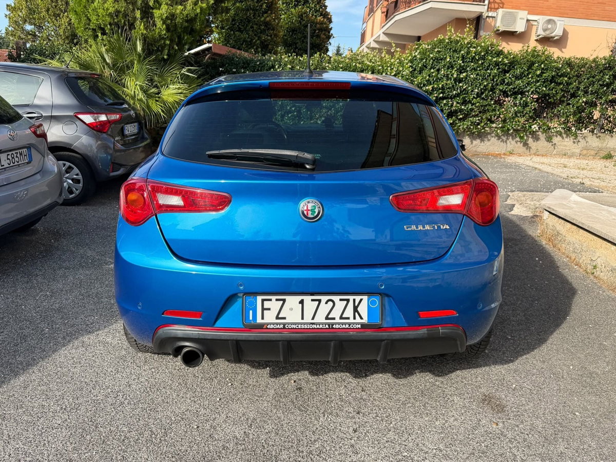 Alfa Romeo Giulietta 1.4 Turbo Distinctive Gpl 120cv E6 (6)