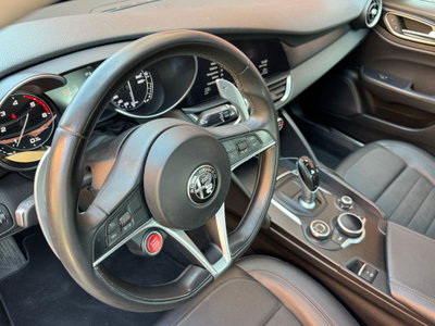 Alfa Romeo Giulia 2.2 Turbodiesel 180 CV AT8 AWD Q4 Super (10)