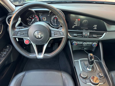 Alfa Romeo Giulia 2.2 Turbodiesel 180 CV AT8 AWD Q4 Super (8)