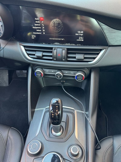 Alfa Romeo Giulia 2.2 Turbodiesel 180 CV AT8 AWD Q4 Super (9)