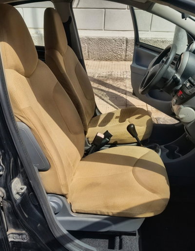 Peugeot 107 68CV 3p. Plaisir (13)
