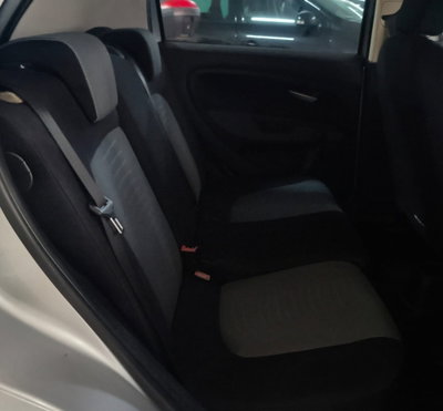 Fiat Grande Punto 1.3 MJT 75 CV 5 porte Dynamic (6)