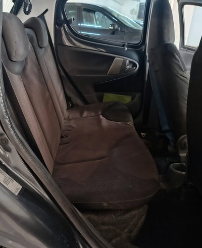 Peugeot 107 HDi 5p. Sweet Years (7)