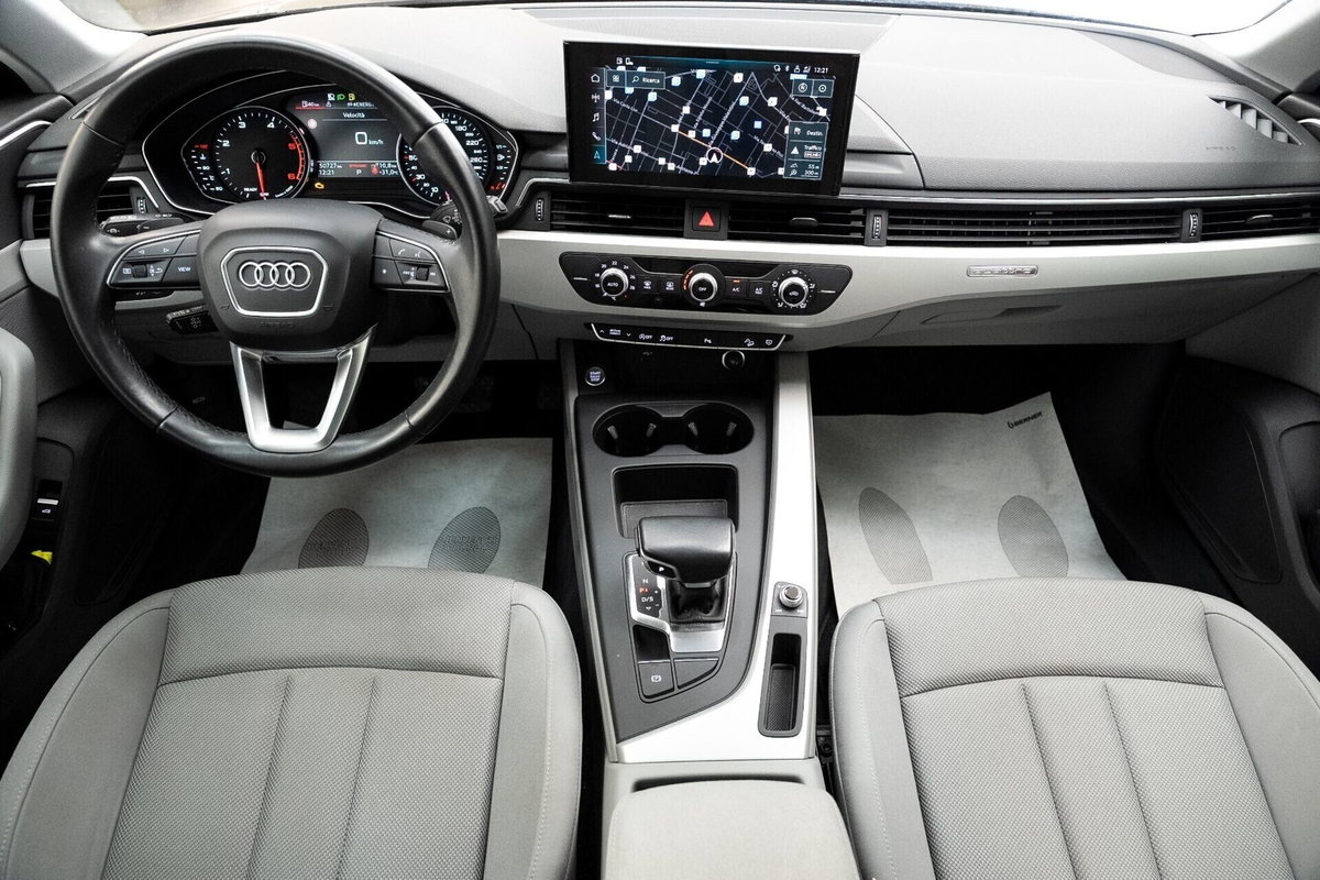 Audi A4 Allroad Allroad 40 2.0 tdi mhev Identity Contrast quattro 204cv s-tronic (12)