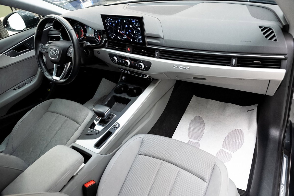 Audi A4 Allroad Allroad 40 2.0 tdi mhev Identity Contrast quattro 204cv s-tronic (16)