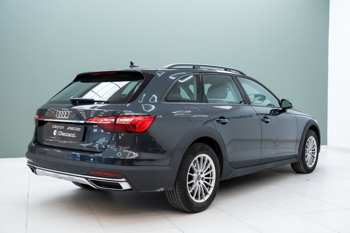 Audi A4 Allroad Allroad 40 2.0 tdi mhev Identity Contrast quattro 204cv s-tronic (4)