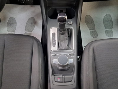 Audi Q2 Q2 30 TDI S tronic Business (14)