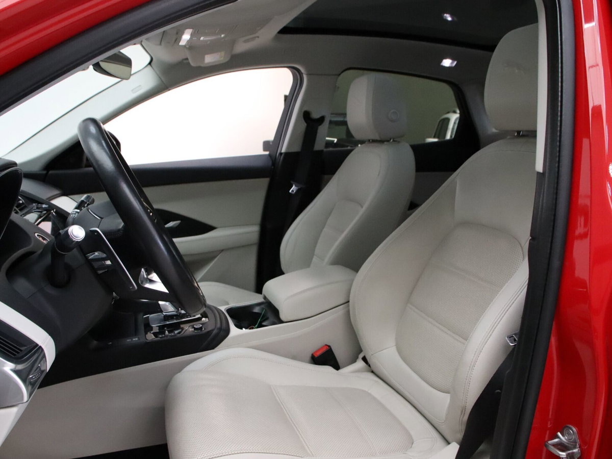 Jaguar E-Pace 2.0d i4 mhev R-Dynamic HSE awd 204cv auto (8)